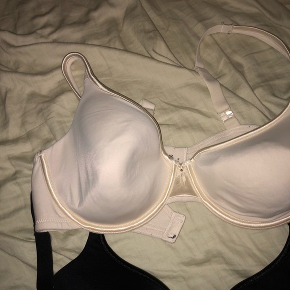 Vanity Fair Bras - Picture 2 of 7